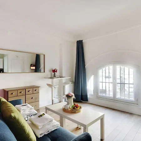 Apartment Cozy Studio 2p - Gare De L'est Paris